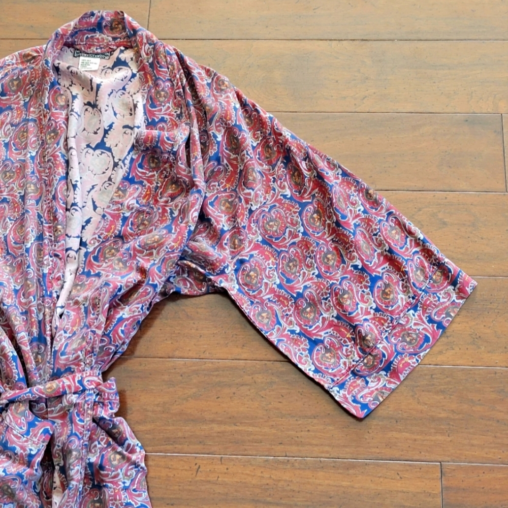 Silk Robe - Picture 4 of 6